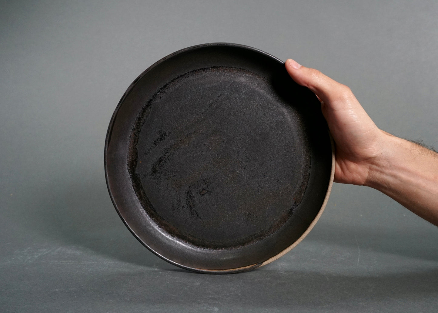 The Dinnerware Set - Gray/Black